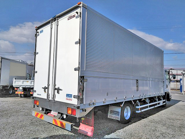 いすゞフォワードアルミウイング中型（4t）[写真02]