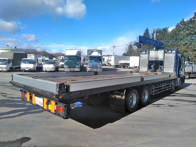 いすゞギガセルフクレーン5段大型（10t）[写真02]