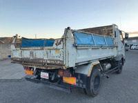 三菱ふそうファイターダンプ中型（4t）[写真02]