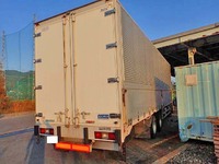 いすゞギガアルミウイング大型（10t）[写真02]