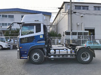 UDトラックスクオントレーラーヘッド（トラクターヘッド）大型（10t）[写真05]