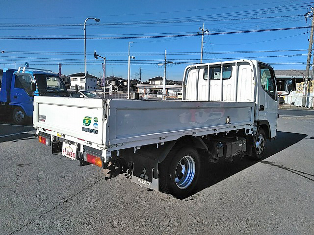 三菱ふそうキャンター平ボディ小型（2t・3t）[写真02]