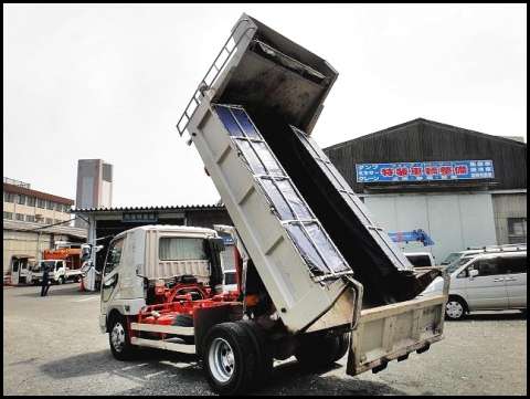 三菱ふそうファイターダンプ増トン（6t・8t）[写真02]