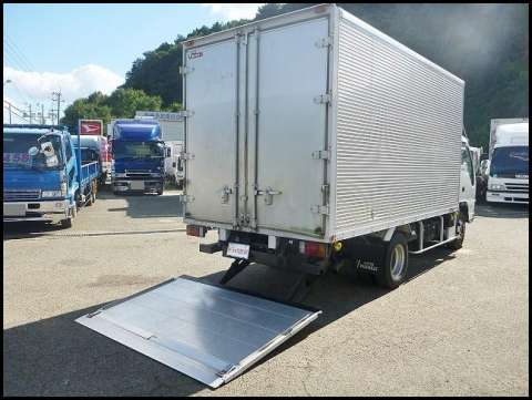 いすゞエルフアルミバン小型（2t・3t）[写真02]