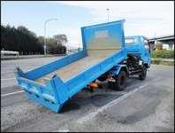 いすゞエルフローダーダンプ小型（2t・3t）[写真02]