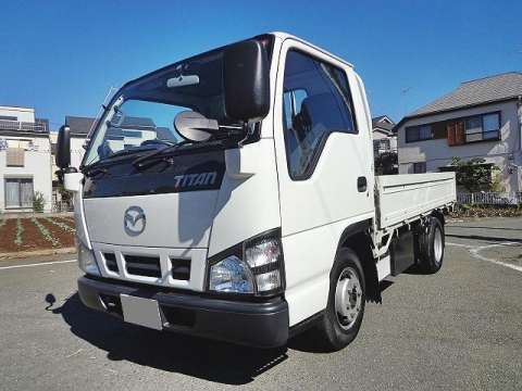 マツダタイタン平ボディ小型（2t・3t）KR-LHR69 [写真01]