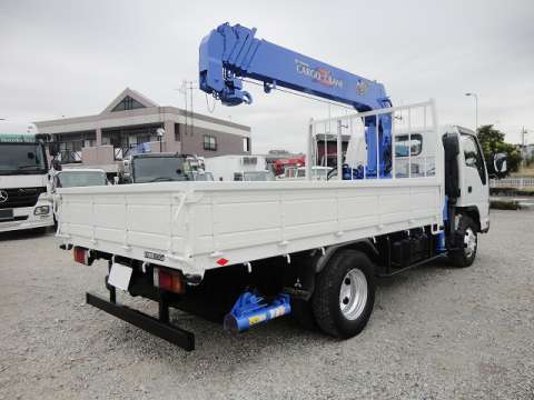 いすゞエルフクレーン6段小型（2t・3t）[写真02]