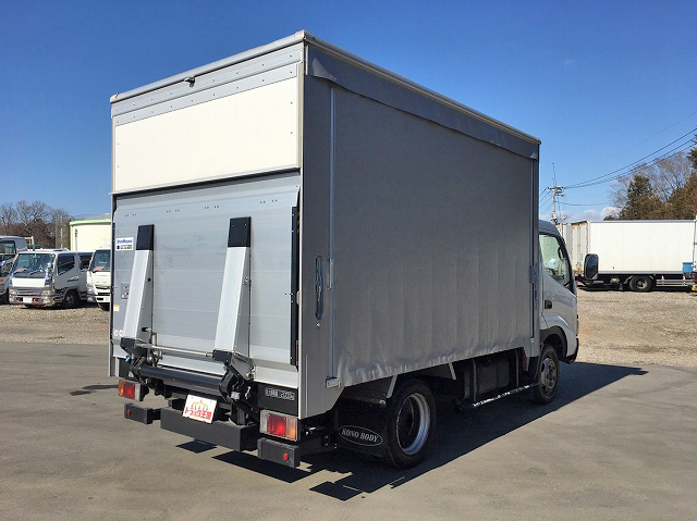 トヨタダイナカーテン車小型（2t・3t）[写真02]