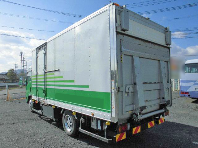 いすゞエルフアルミバン小型（2t・3t）[写真02]