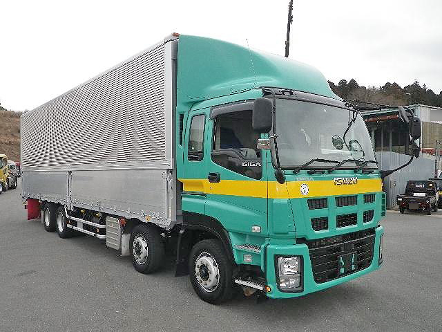 いすゞギガアルミウイング大型（10t）[写真02]