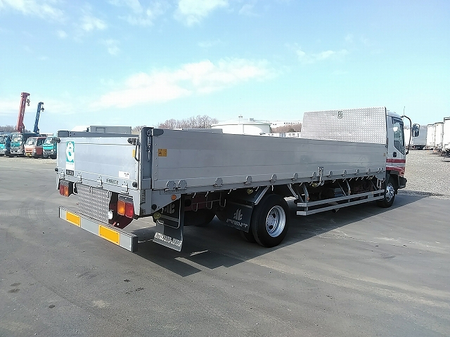 いすゞフォワードアルミブロック中型（4t）[写真02]