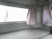 UDトラックスコンドルクレーン4段中型（4t）[写真32]