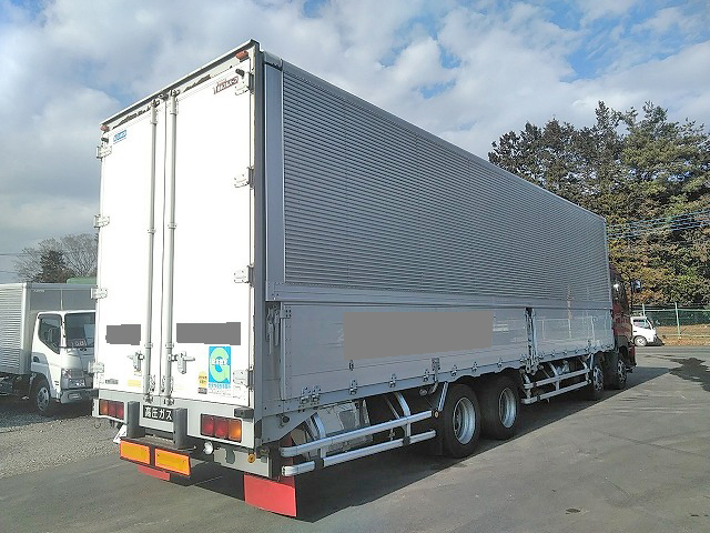 いすゞギガアルミウイング大型（10t）[写真02]