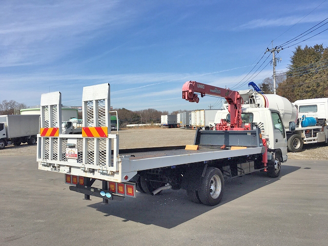 いすゞエルフセーフティクレーン3段小型（2t・3t）[写真02]