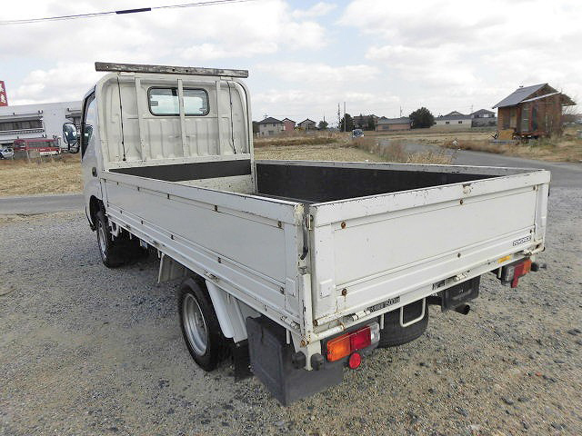 トヨタトヨエース平ボディ小型（2t・3t）[写真02]