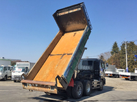 いすゞギガダンプ大型（10t）[写真02]