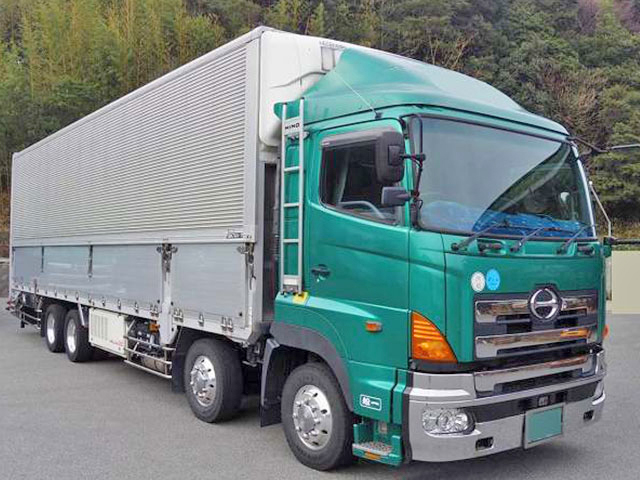 日野プロフィア冷蔵冷凍ウイング大型（10t）[写真02]