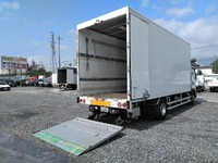 いすゞフォワードパネルバン中型（4t）[写真02]