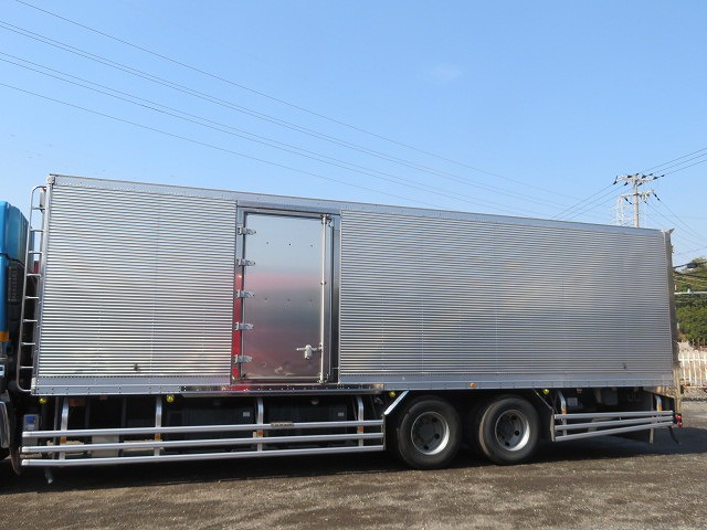 UDトラックスクオン冷凍車（冷蔵車）大型（10t）[写真05]