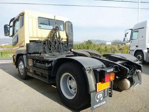 三菱ふそうスーパーグレートトレーラーヘッド（トラクターヘッド）大型（10t）[写真02]