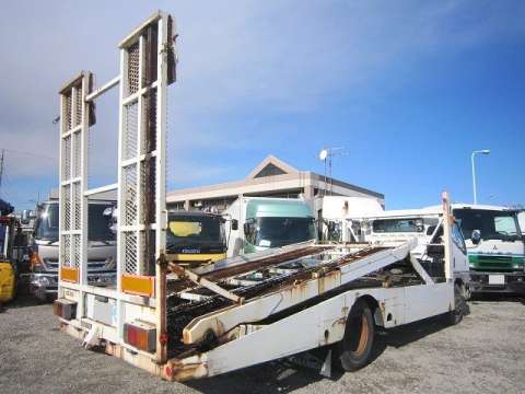 三菱ふそうキャンターキャリアカー小型（2t・3t）[写真02]