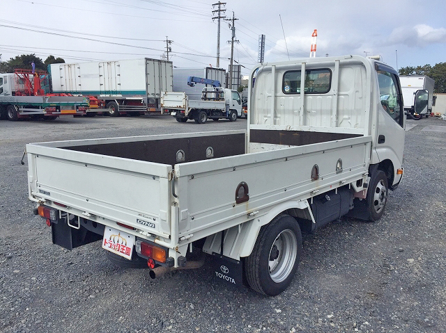 トヨタトヨエース平ボディ小型（2t・3t）[写真02]