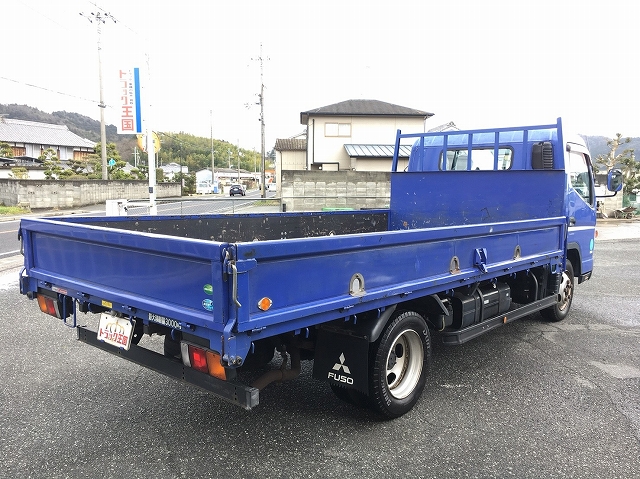 三菱ふそうキャンター平ボディ小型（2t・3t）[写真02]