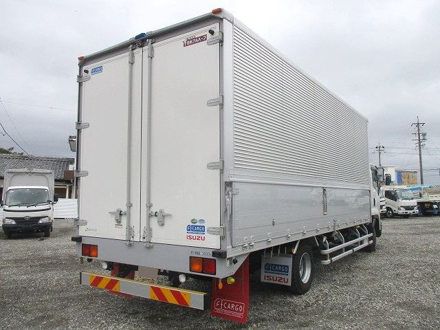 いすゞフォワードアルミウイング中型（4t）[写真02]