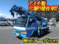 いすゞエルフ穴掘建柱車小型（2t・3t）[写真01]