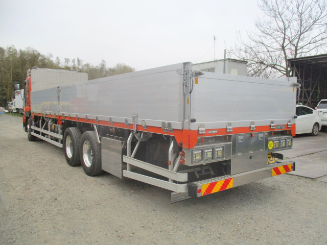 いすゞギガアルミブロック大型（10t）[写真02]