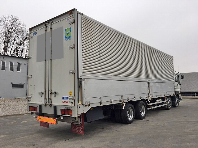 いすゞギガアルミウイング大型（10t）[写真02]