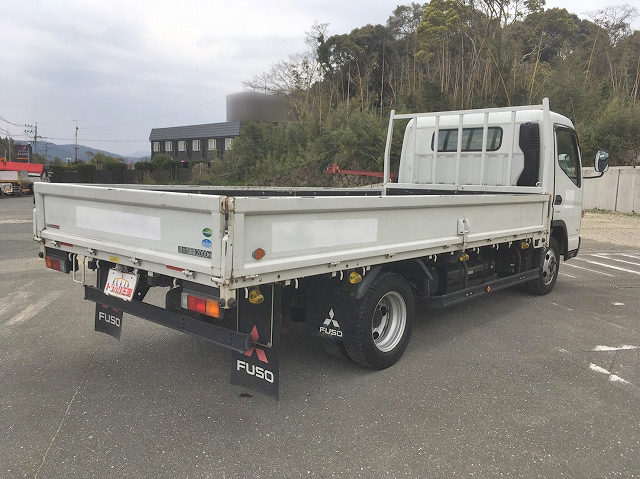 三菱ふそうキャンター平ボディ小型（2t・3t）[写真02]