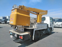 いすゞエルフ高所作業車小型（2t・3t）[写真02]