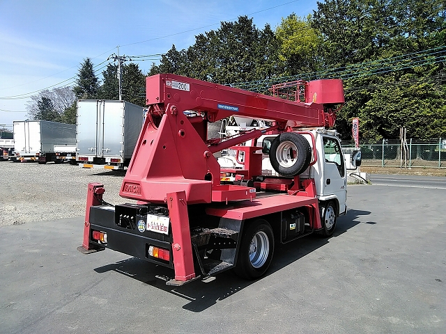 いすゞエルフ高所作業車小型（2t・3t）[写真02]