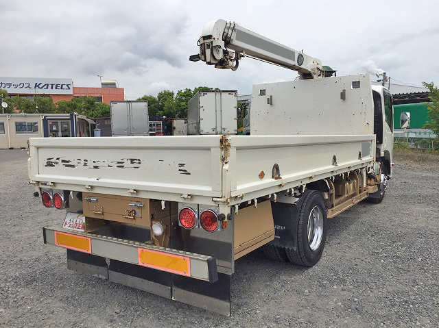 いすゞエルフユニック4段小型（2t・3t）[写真02]