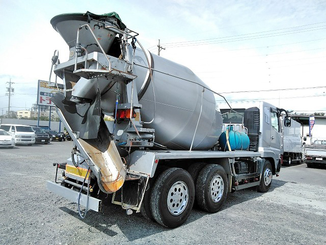三菱ふそうスーパーグレートミキサー車（コンクリートミキサー）大型（10t）[写真02]