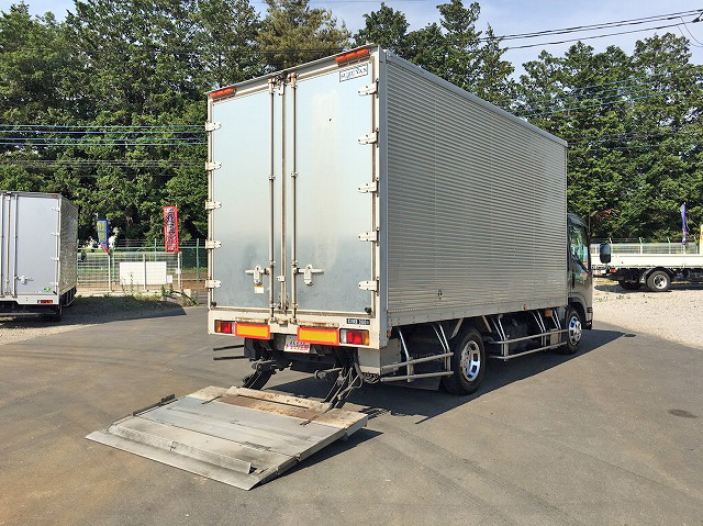 いすゞエルフアルミバン小型（2t・3t）[写真02]