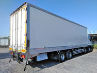 いすゞギガ冷凍車（冷蔵車）大型（10t）[写真02]