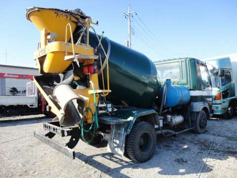 三菱ふそうファイターミキサー車（コンクリートミキサー）中型（4t）[写真02]
