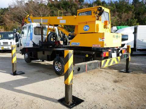 UDトラックスコンドルトラッククレーン中型（4t）[写真02]