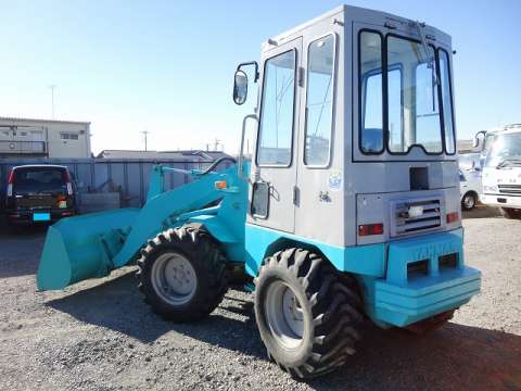 ヤンマータイヤショベル（ホイルローダー）[写真02]