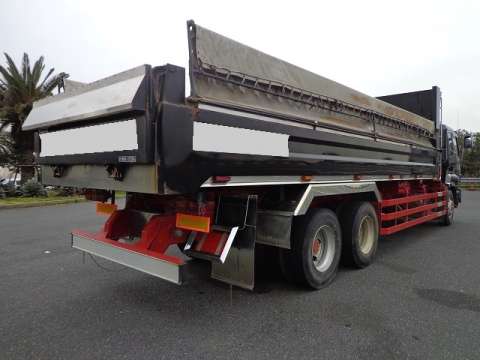 いすゞギガダンプ大型（10t）[写真02]