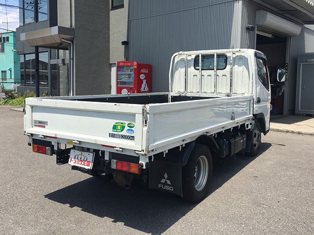 三菱ふそうキャンター平ボディ小型（2t・3t）[写真02]
