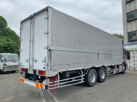 UDトラックスクオンアルミウイング大型（10t）[写真02]