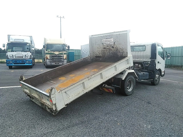 日野デュトロローダーダンプ小型（2t・3t）[写真02]