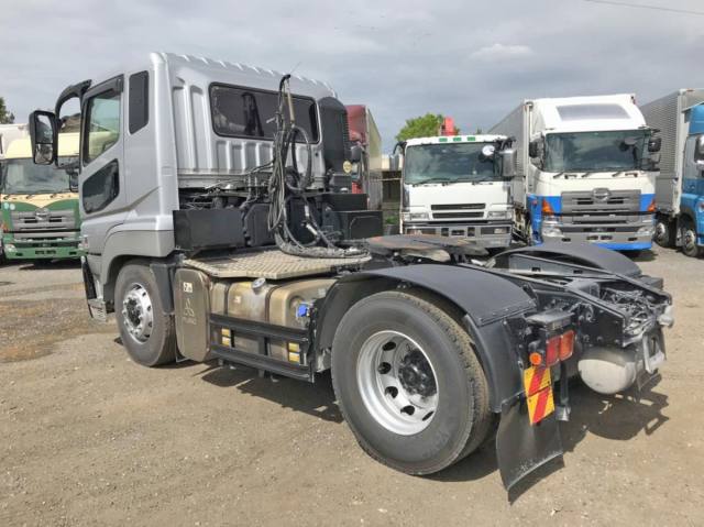 三菱ふそうスーパーグレートトレーラーヘッド（トラクターヘッド）大型（10t）[写真02]