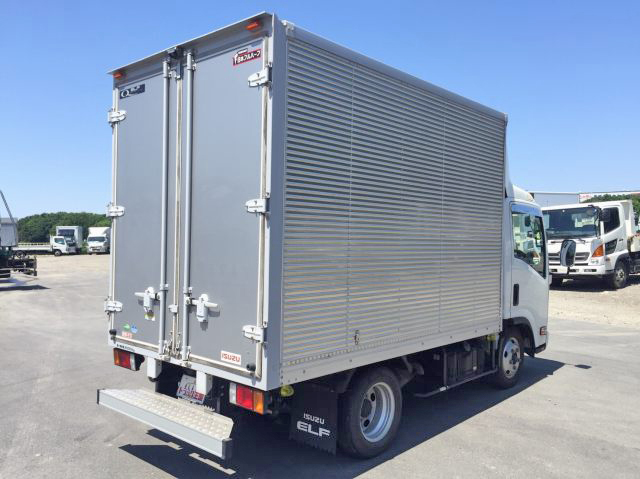 いすゞエルフアルミバン小型（2t・3t）[写真02]