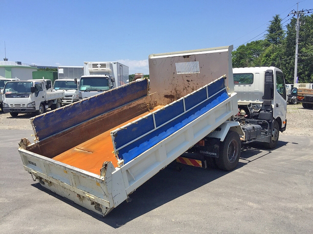 日野デュトロローダーダンプ小型（2t・3t）[写真02]