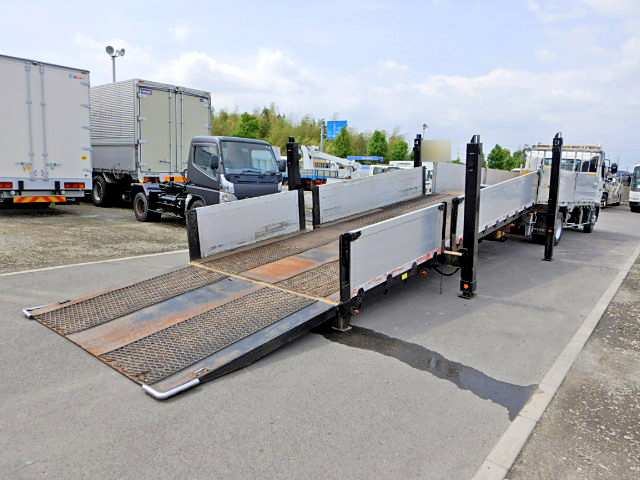 日野レンジャー平ボディ増トン（6t・8t）[写真02]