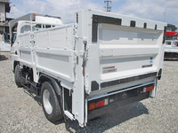 三菱ふそうキャンター平ボディ小型（2t・3t）[写真02]